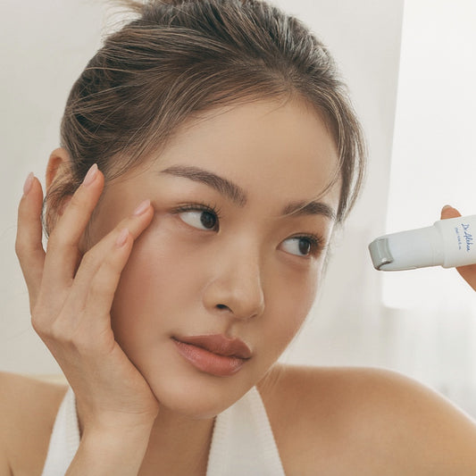 dr-althea-retinol-flat-iron-eye-roller-25ml-02