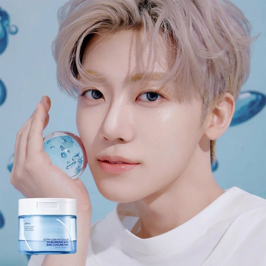 isntree-ultra-low-molecular-hyaluronic-acid-zinc-cooling-pad-150ml-60ea-02