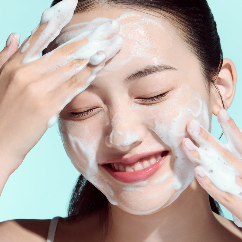 anua-pdrn-hyaluronic-acid-moisturizing-cleansing-foam-150ml-02