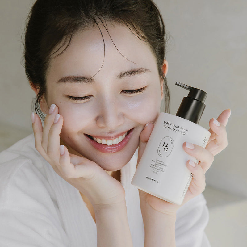 heve-blue-black-yuja-bean-milk-cleanser-290ml-02