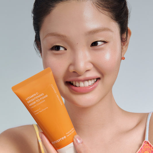 innisfree-vitamin-c-brightening-mask-to-foam-facial-cleanser-120-01