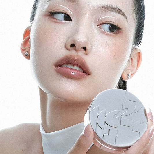 two-slash-four-angelic-satin-cushion-with-refill-spf-50-pa-15g-2ea-02